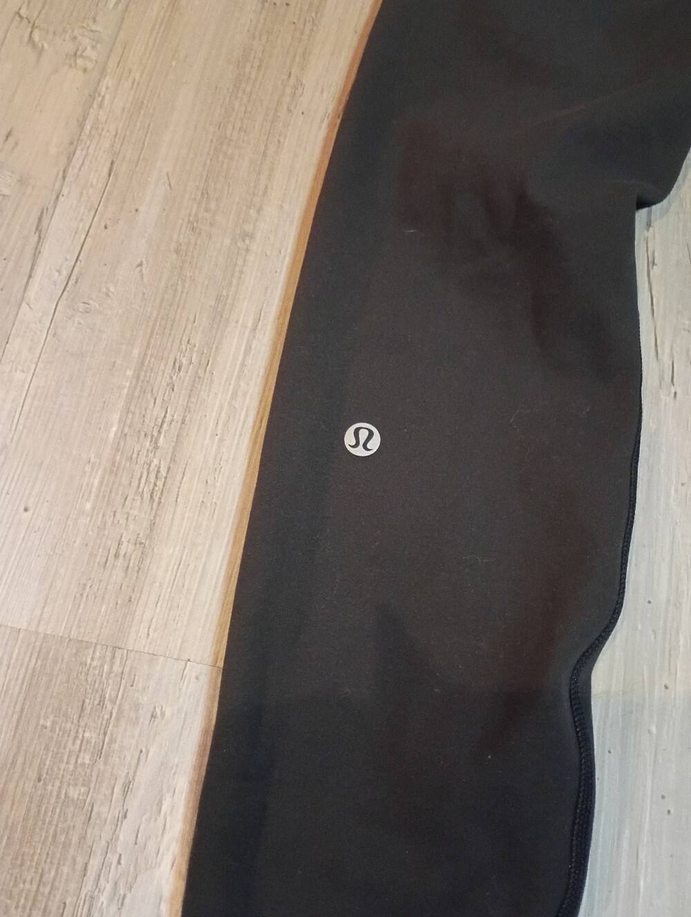 Lululemon - Picture 5 of 7